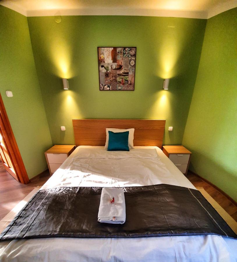 Pannonia Apartman เอสแตร์กอม ภายนอก รูปภาพ