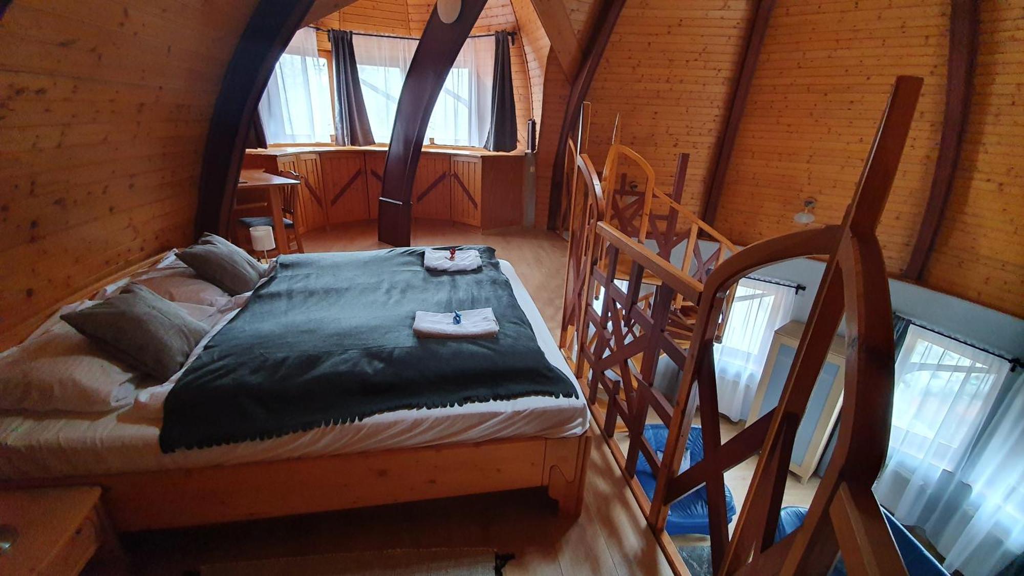 Pannonia Apartman เอสแตร์กอม ห้อง รูปภาพ