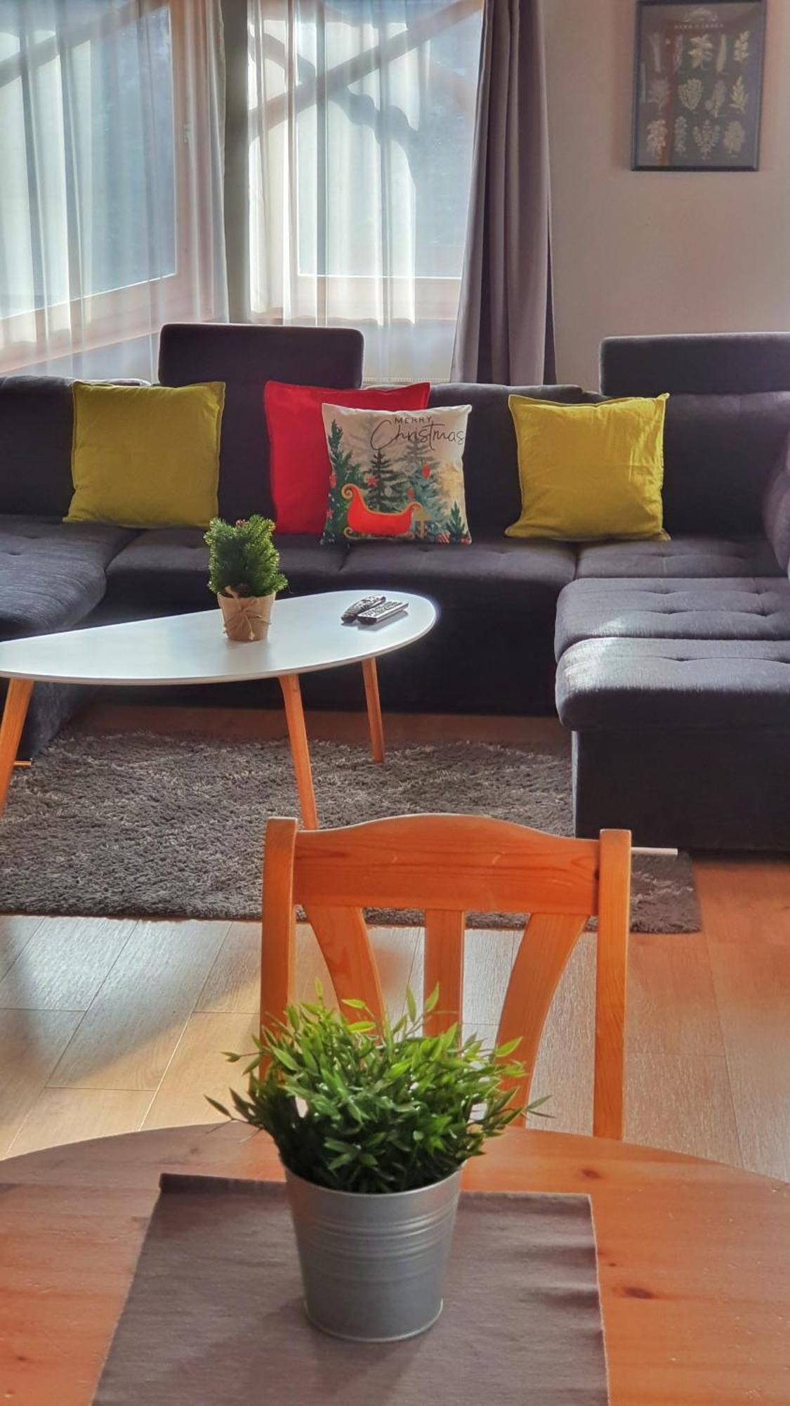 Pannonia Apartman เอสแตร์กอม ภายนอก รูปภาพ